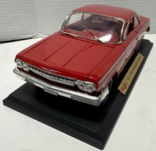 Maisto 1962 Chevrolet Bel Air Red Diecast Model Car w/ Display Base AS IS picture