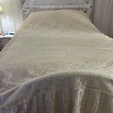 Vintage  Lorraine Linens Lace Bed spread 56 X 72 Fully Lined Shabby cottage  picture