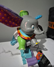 Authentic Disney Showcase by Romero Britto – Dumbo Flying Figurine (18cm) picture