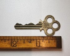 🌿 🗝️ Antique Key: Yale  Beautiful Key, Nickel Brass picture