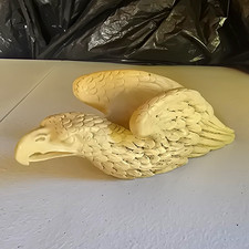 vintage eagle tobacco pipe holder stand cream coloeed decoration  picture