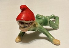 Vintage Japan Green Suit W/ Red Hat Crawling Ceramic Pixie Japan 5 In picture