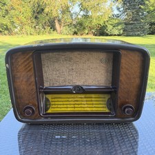 Vintage VEF Baltika Vacuum Tube Tabletop Radio - FOR PARTS/REPAIR picture