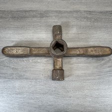 Vintage Chicago Fire Department # 834 Fire Hydrant Wrench - Cast Iron Quad Key picture