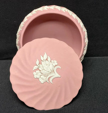 Wedgwood Pink Jasperware w/Cream Flowers Trinket Dish picture