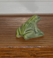 VINTAGE Wade Light Green BULL FROG - 1967-1973 - Excellent Condition picture