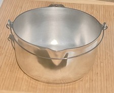 RARE • Wagner Sidney O • 8 Qt Gumbo Pot w/pour spout — Manufactured 1894 - 1926 picture