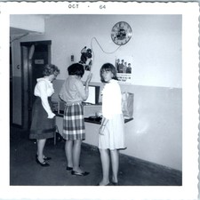 1964 Cute Teen Girls Record Player Hires Root Beer Clock Boy Scout Poster Photo picture