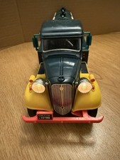 HESS (THE FIRST HESS TRUCK) 1982-83 Vintage With Working Lights NEW In Box. picture