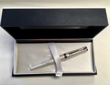 Cross Sauvage Ivory/Forever Pearl