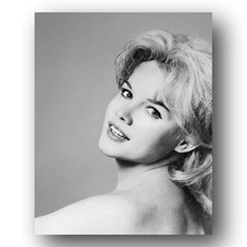 Carroll Baker Photo 8x10  Portrait picture