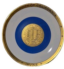 Vintage University of  California Irvinr Collectors plate picture