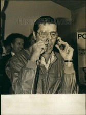 1980 Press Photo Jerry Lewis in the Radio Station Studio - KSG13061 picture