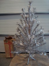 1967 Evergleam 4' Aluminum Christmas Tree 55 Branch Silver Unlighted Undecorated picture