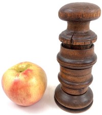 💯 Antique Treenware Plunge Nutmeg Grater Spice Pepper Grinder Swedish Norwegian picture