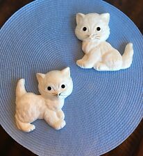 VINTAGE PAIR OF WHITE PERSIAN KITTEN CHALKWARE WALL DECOR PLAQUES MILLER STUDIOS picture