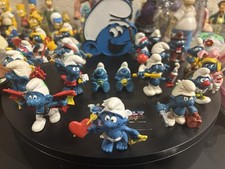 Smurfs VINTAGE PVC Plastic Figurine Lot of 22 (21 figures & Vtg Radio) picture