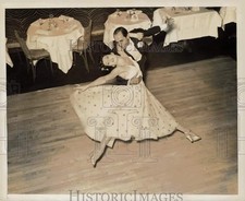 1940 Press Photo Tony and Renee De Marco dance at El Morocco - kfx17414 picture