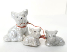 Vintage miniature dog figurine mom and 2 puppies glaze red and white Japan 2