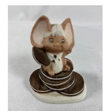 Vintage 1984 Hallmark Cheddar & Co Mouse Cookie Porcelain Figurine 2H 1258 picture
