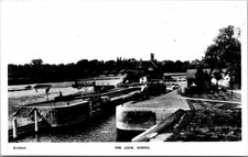 The Lock on River Thames in the Village of Goring-on-Thames c1940 Postcard RPPC picture