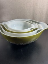Vintage Pyrex Crazy Daisy Spring Blossom green Cinderella Nesting Bowls Set of 4 picture