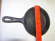 Griswold cast iron skillet #3 Erie pa   griswold picture