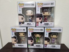 Funko New Jeans Set of 5 MINJI,HAERIN,HYEIN,DANIELLE,HANNI w/ Protector picture
