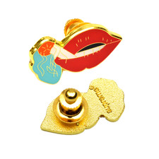 Supreme Smoking Lips Pin SS16 picture