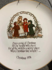 Vintage 1974 Holly Hobbie Commemorative Christmas Plate picture