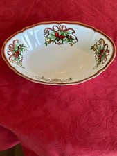 Tiffany & Co Holiday 10 5/8” White Background Oval Vegetable Serving Bowl Mint picture
