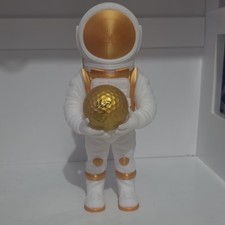 3d Print Moon Man Golf Ball Statue with Vice Gold Golf Ball picture