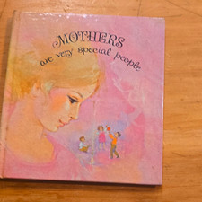 American Greetings 1969 “Mothers Are Very Special People” Card Booklet picture