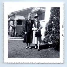 Old Vintage Square Photo PAIR DUO WOMEN BY HOUSE 1958 SNAPSHOT PICTURE picture