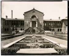 c.1920's PRESS PHOTO - UNIVERSITY PENN MUSEUM MAIN ENTRANCE PENNSYLVANIA picture