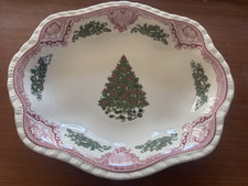 Johnson Brothers Old Britain Castles Pink Christmas 11in Scalloped Bowl picture