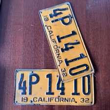 set of 2 Vintage 1932 California License Plates 4P 14 10 RARE FIND picture