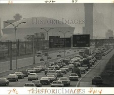 1982 Press Photo Greater New Orleans Mississippi River Bridge Traffic Jam picture