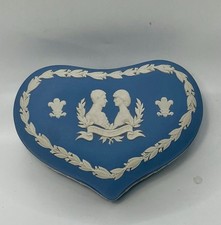 Wedgewood Blue Jasperware 1981 Royal Wedding Trinket Box Vintage Made in England picture