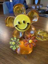 Vintage Smiley Face Lucite Acrylic Daisy Flower Power Ornament, 1960s, RARE picture
