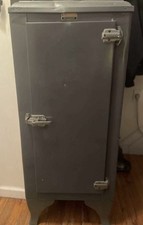 Vintage Brooklyn 1940’s General Motors Metal Refrigerator picture