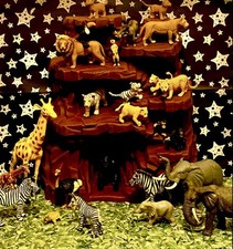 Schleich Animals Assorted Lot 71 Figurines Africa jungle safari Dinosaurs Toys ￼ picture