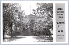 K43/ South Dakota Postcard RPPC c50s Highmore Hyde County Court House 93 picture