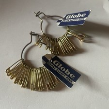 SET  of 2 VTG GLOBE BRASS RUSTPROOF SAFETY PINS W/ ORIGINAL TAG 1940S NOS 40pins picture