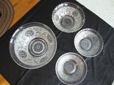 4 ANCHOR HOCKING Pressed SANDWICH Glass 9