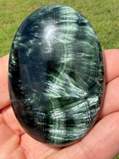 Large Amazing Polished Rare Seraphinite Crystal palm stone 108g 2 5/8