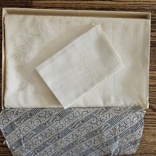 Simtex Candlelight Damask Tablecloth 54