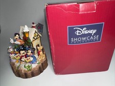 Jim Shore Disney Showcase Holiday Harmony Figurine Lights Up Item 4046025 picture