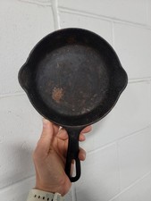 Griswold 4 702D Cast Iron Skillet USA Erie PENNSYLVANIA picture