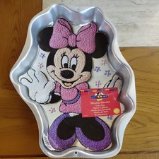Vintage 1998 Wilton Disney Minnie Mouse Full Body Cake Pan Retired  2105-3602 picture